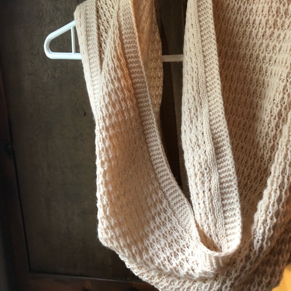 Cream Circle Scarf - Picture 3 of 3